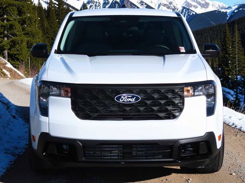 Certified 2025 Ford Maverick XLT w/ XLT Luxury Package image 8