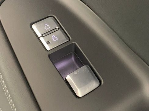 New 2025 Lincoln Navigator L Reserve image 36