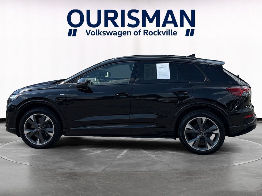 Used 2023 Audi Q4 e-tron Premium Plus w/ Premium Plus AWD/4WD image 3