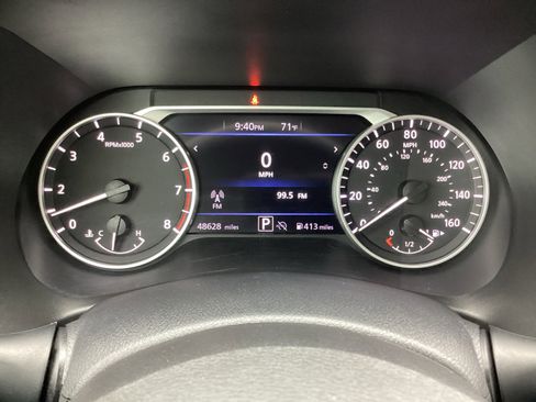 Used 2024 Nissan Sentra SV FWD image 22