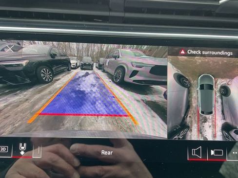 Used 2021 Audi Q8 Premium Plus w/ Premium Plus Package image 16