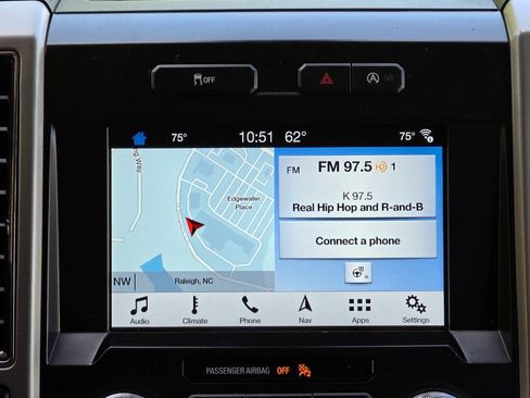 Used 2017 Ford F150 Lariat w/ Equipment Group 502A Luxury image 27