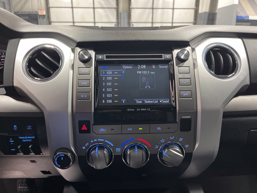 Used 2016 Toyota Tundra SR5 w/ TRD Off Road Package AWD/4WD image 28