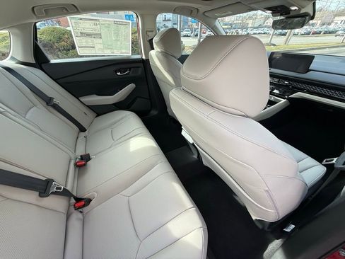New 2025 Honda Accord EX-L image 38