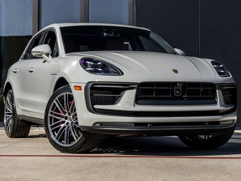 Certified 2026 Porsche Macan S AWD/4WD image 6