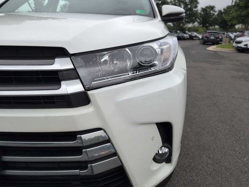 Used 2018 Toyota Highlander Limited Platinum AWD/4WD image 11