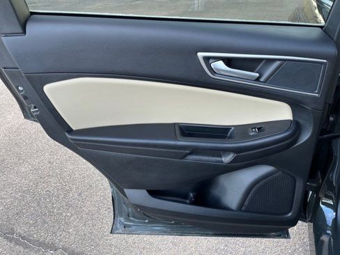Used 2024 Ford Edge SEL w/ Convenience Package image 25