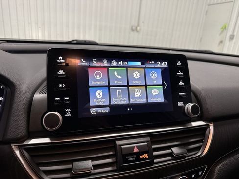 Used 2022 Honda Accord Touring image 14