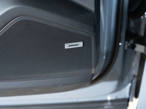 Certified 2026 Porsche Cayenne AWD/4WD image 17