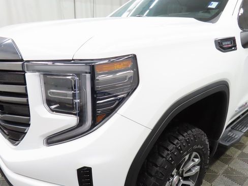 Used 2023 GMC Sierra 1500 AT4 w/ Technology Package image 42