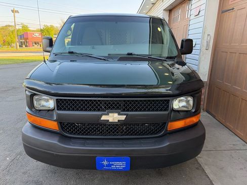 Used 2013 Chevrolet Express 2500 RWD image 8