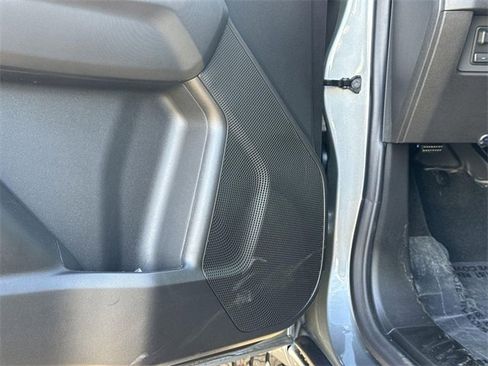 New 2026 GMC Canyon Elevation w/ LPO, Black Badging Package image 18