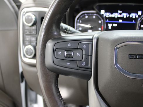 Used 2022 GMC Sierra 2500 Denali image 12