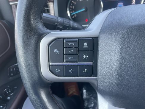 Used 2023 Ford Expedition Limited image 26