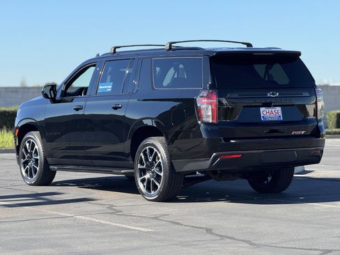 Certified 2021 Chevrolet Suburban RST w/ Rear Media and Nav Package image 5