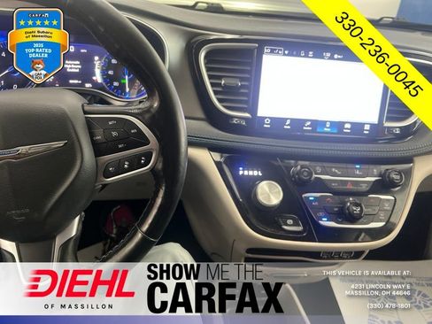Used 2021 Chrysler Pacifica Touring w/ Cold Weather Group FWD image 27