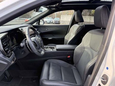 Used 2024 Lexus RX 350 AWD w/ Convenience Package image 14