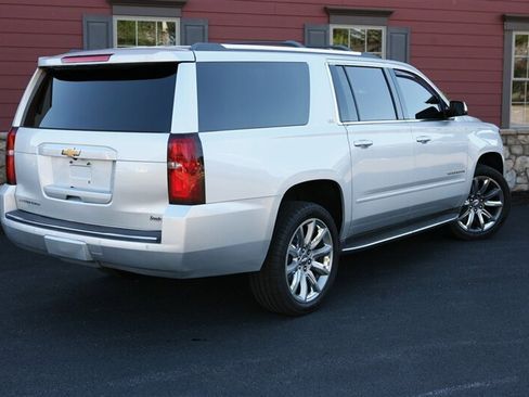Used 2015 Chevrolet Suburban LTZ AWD/4WD image 5
