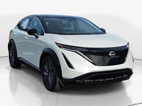 Used 2023 Nissan Ariya FWD image 2
