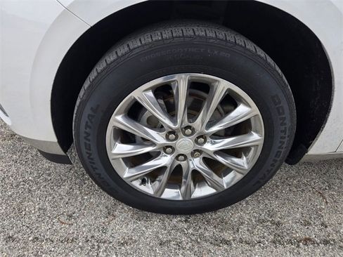 Used 2020 Buick Enclave Essence w/ Sound and Sites Package image 14