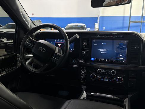 Used 2024 Ford F350 Lariat w/ Lariat Ultimate Package AWD/4WD image 23