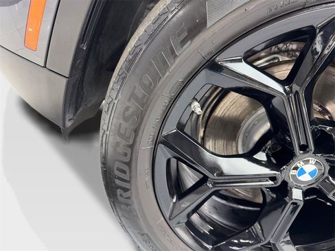 Used 2022 BMW X4 xDrive30i w/ Convenience Package image 90