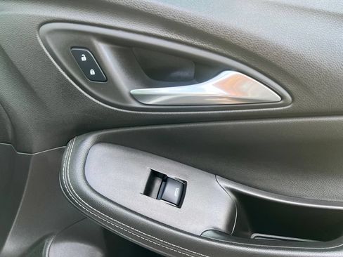 Used 2024 Buick Encore GX Sport Touring FWD image 26