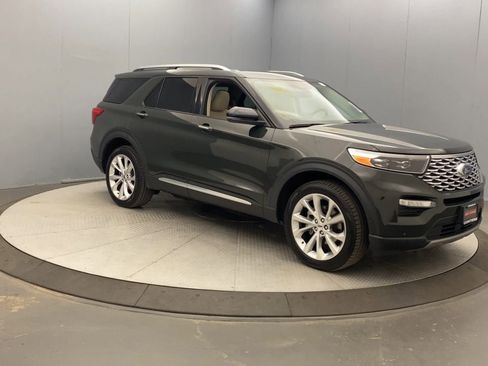 Used 2022 Ford Explorer Platinum w/ Equipment Group 601A AWD/4WD image 7