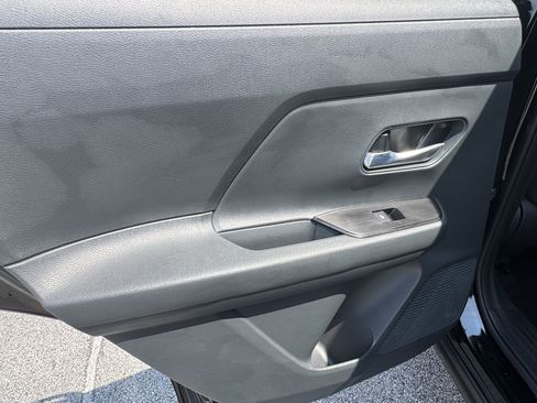 Used 2026 Nissan Kicks SV FWD image 21