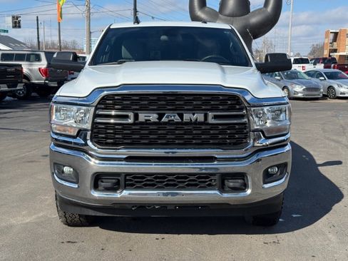 Used 2022 RAM 2500 Big Horn w/ Cold Weather Group image 3