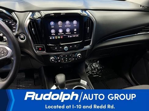 Used 2021 Chevrolet Traverse LT image 17