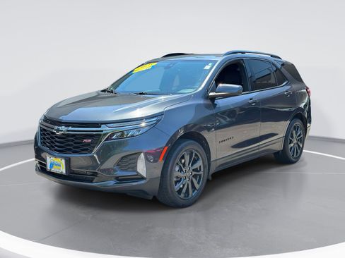 Used 2023 Chevrolet Equinox RS FWD image 3