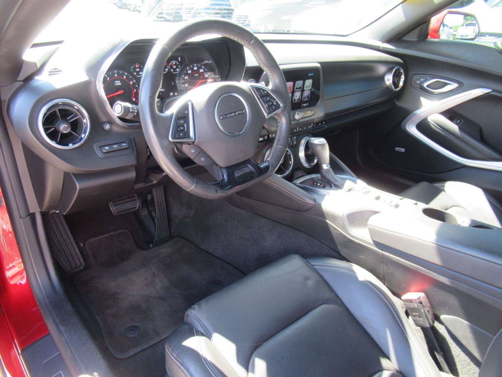 Used 2017 Chevrolet Camaro LT RWD image 16