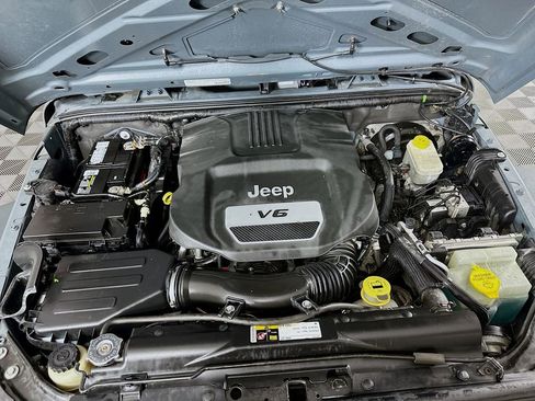 Used 2014 Jeep Wrangler Unlimited Sport w/ Quick Order Package 24S image 26