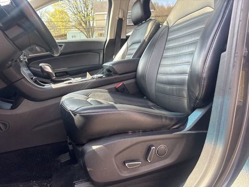 Used 2015 Ford Edge SEL w/ Equipment Group 201A AWD/4WD image 15