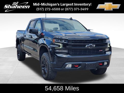 Used 2022 Chevrolet Silverado 1500 LT Trail Boss w/ Bed Protection Package AWD/4WD image 2