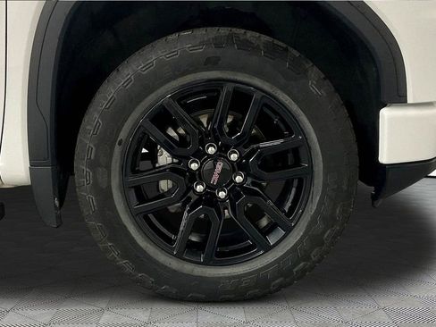 Used 2024 GMC Sierra 1500 Elevation image 34