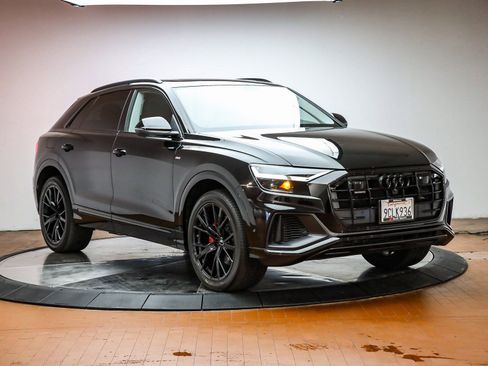 Certified 2022 Audi Q8 Premium Plus image 7