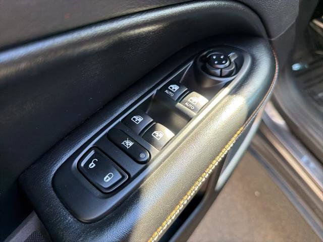 Used 2017 Jeep Compass Latitude w/ Popular Equipment Group FWD image 17