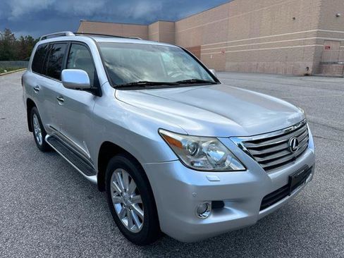 Used 2009 Lexus LX 570 4WD image 37