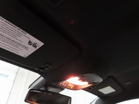 Used 2024 GMC Canyon AT4 image 21