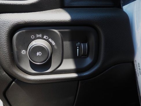 New 2026 RAM 5500 Tradesman w/ Chrome Appearance Group image 26