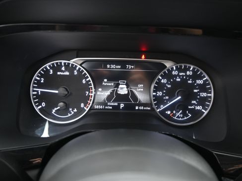 Used 2024 Nissan Pathfinder SV FWD image 13