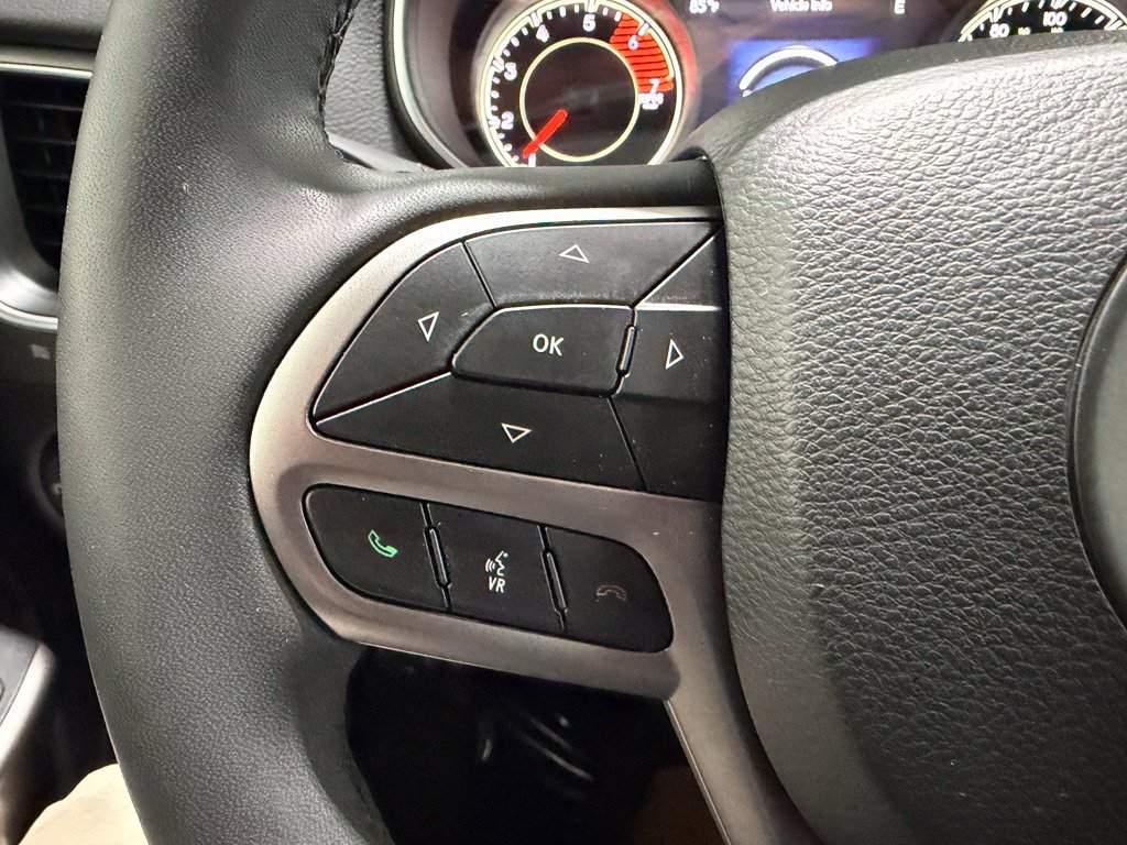 Used 2022 Jeep Cherokee Latitude Lux AWD/4WD image 19