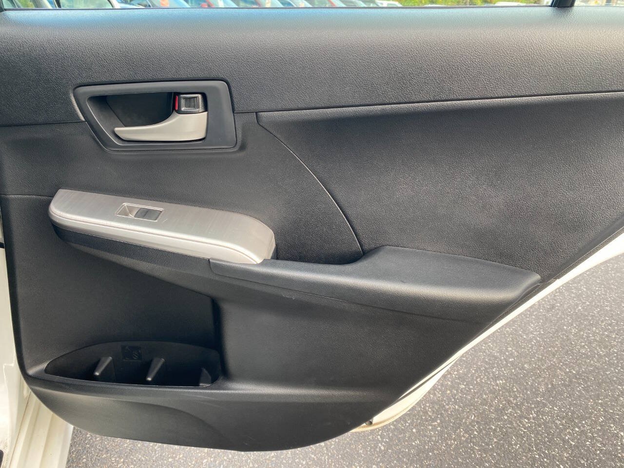 Used 2013 Toyota Camry SE FWD image 29