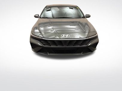 New 2026 Hyundai Elantra SE