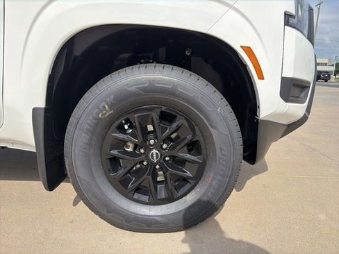 New 2026 Nissan Frontier S AWD/4WD image 4