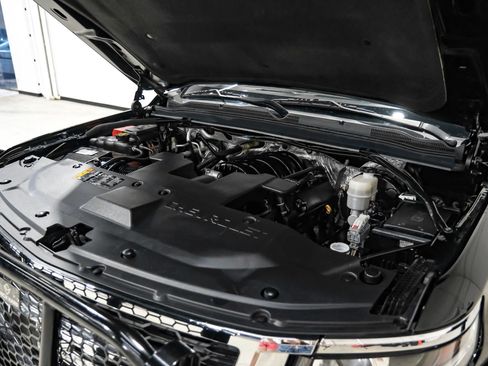 Used 2018 Chevrolet Tahoe LT AWD/4WD image 61