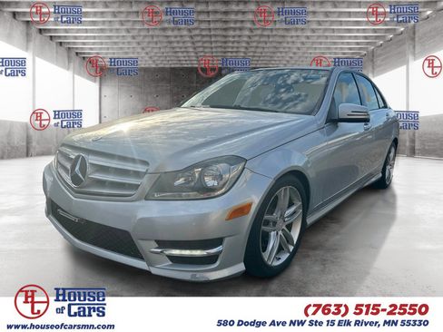 Used 2012 Mercedes-Benz C 300 4MATIC Sedan image 1