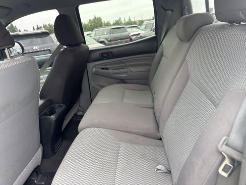 Used 2013 Toyota Tacoma PreRunner w/ Convenience Pkg image 17